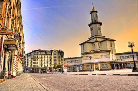 Apartment In The City Center Івано-Франківськ Екстер'єр фото